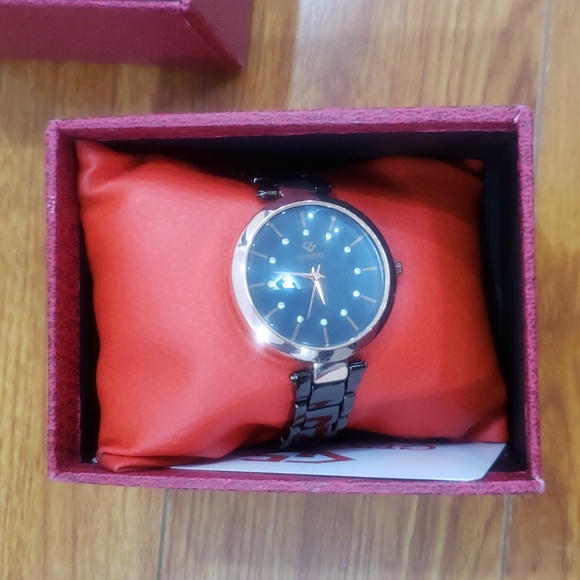 GEMSTAR WRISTWATCHE Unisex - Picture 6 of 8